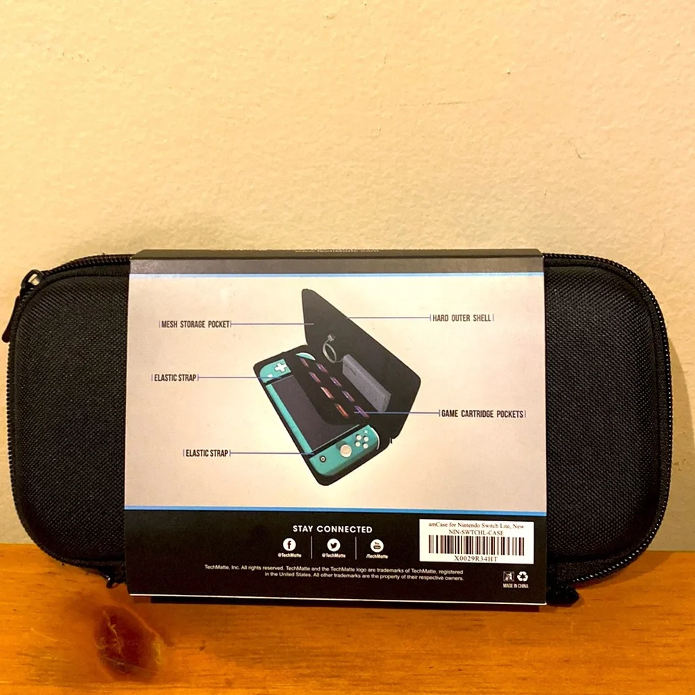 Tech Matte Carrying Case for Nintendo Switch Lite NIP